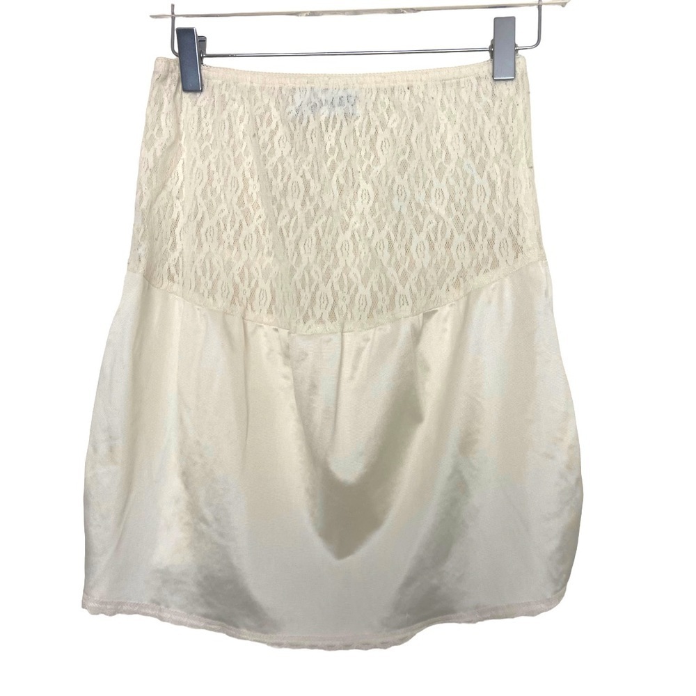 Motherhood Off-White Double Slit Slip. Size Small.